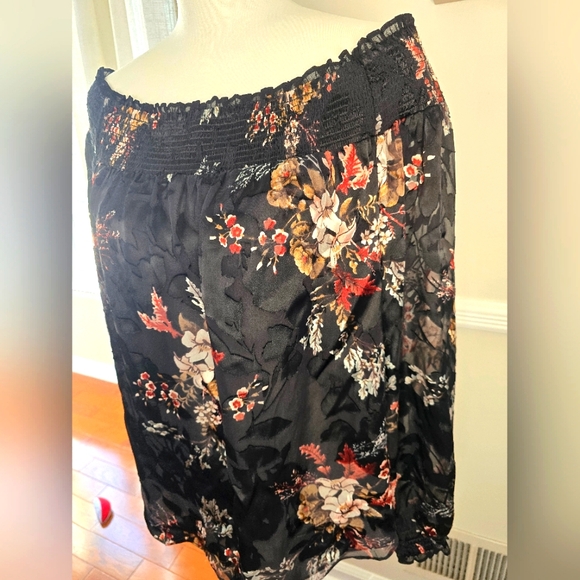 NWT White House Black Market Off Shoulder Blouse - Picture 5 of 15